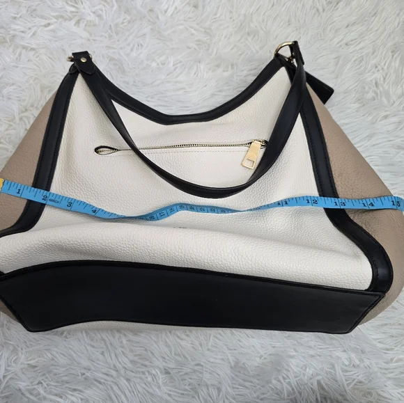 Coach Women's Cream and Tan Leather Bag - Picture 14 of 15